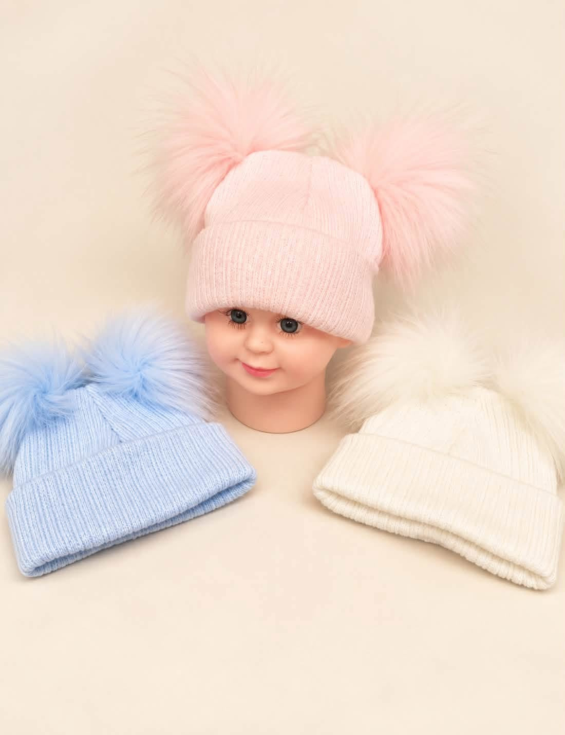double  Pom Pom hat white / pink / blue