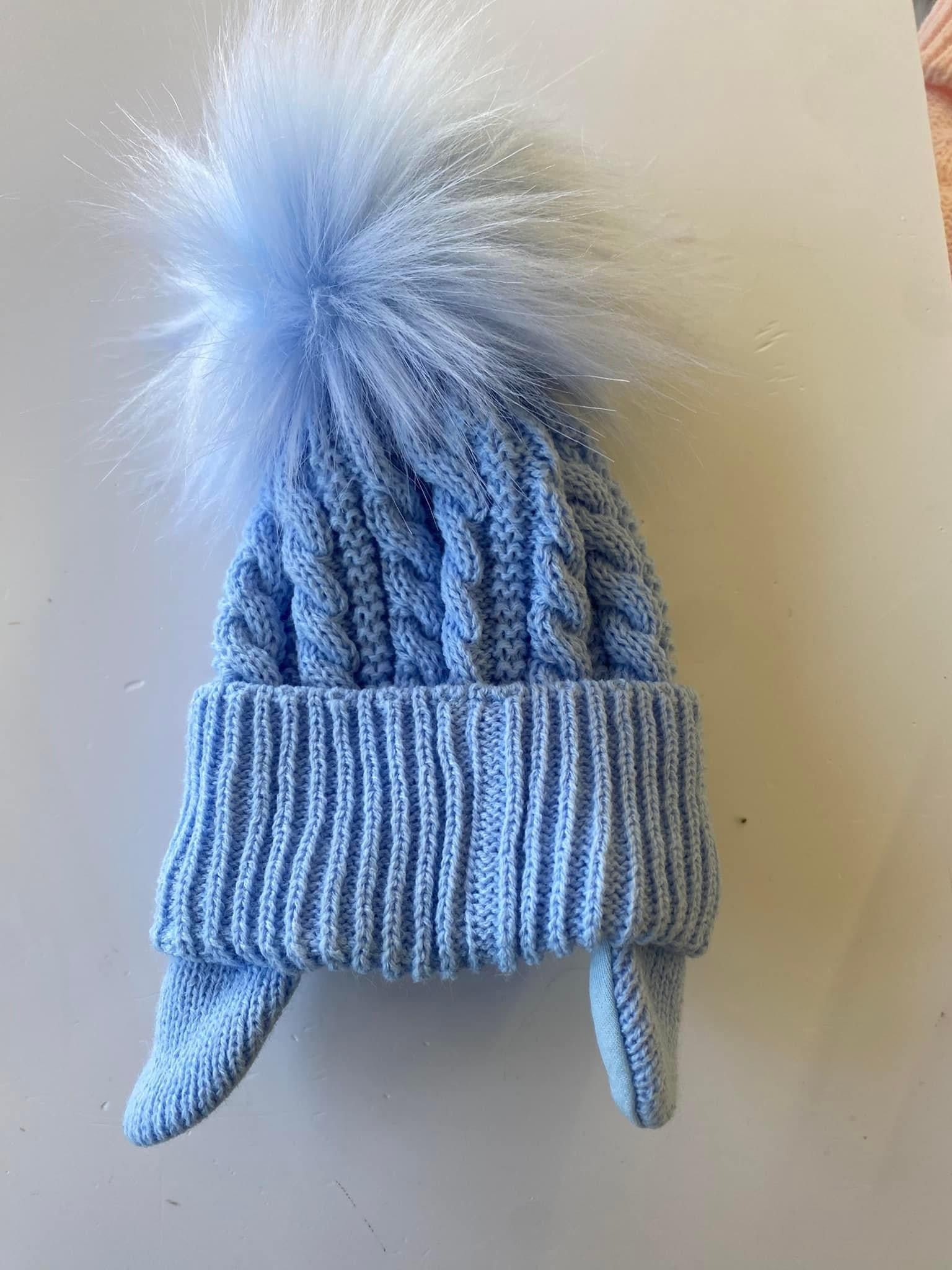 Little Nosh blue Pom Pom hate]