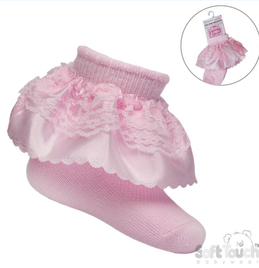 Soft touch pink frill ankle socks