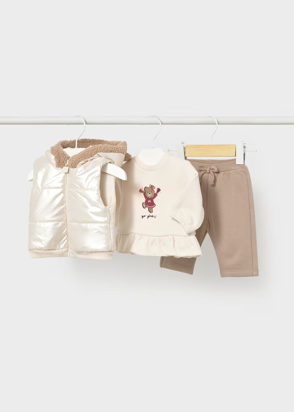Mayoral baby girls 3 piece set 2.686